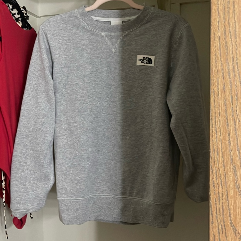 Women’s north face sweatshirt
